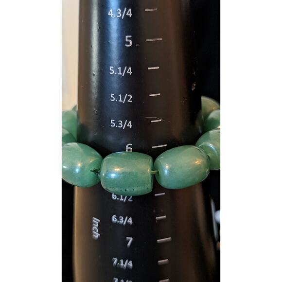 Icy Cold Green Stone Bead Stretch Bracelet - Picture 8 of 10